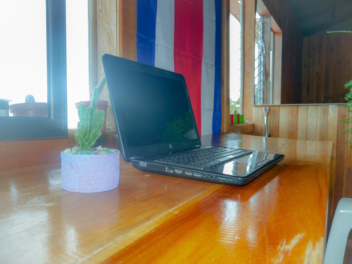 Monte Los Lirios Lodge Monteverde Εξωτερικό φωτογραφία